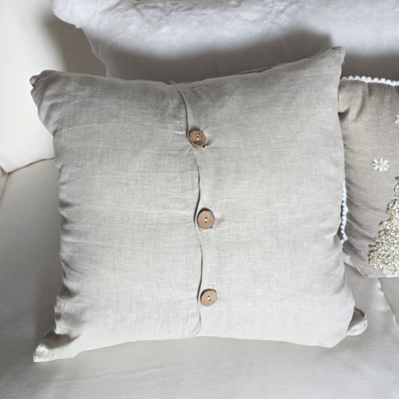 Linen Basketweave Throw Pillow with Wooden Buttons