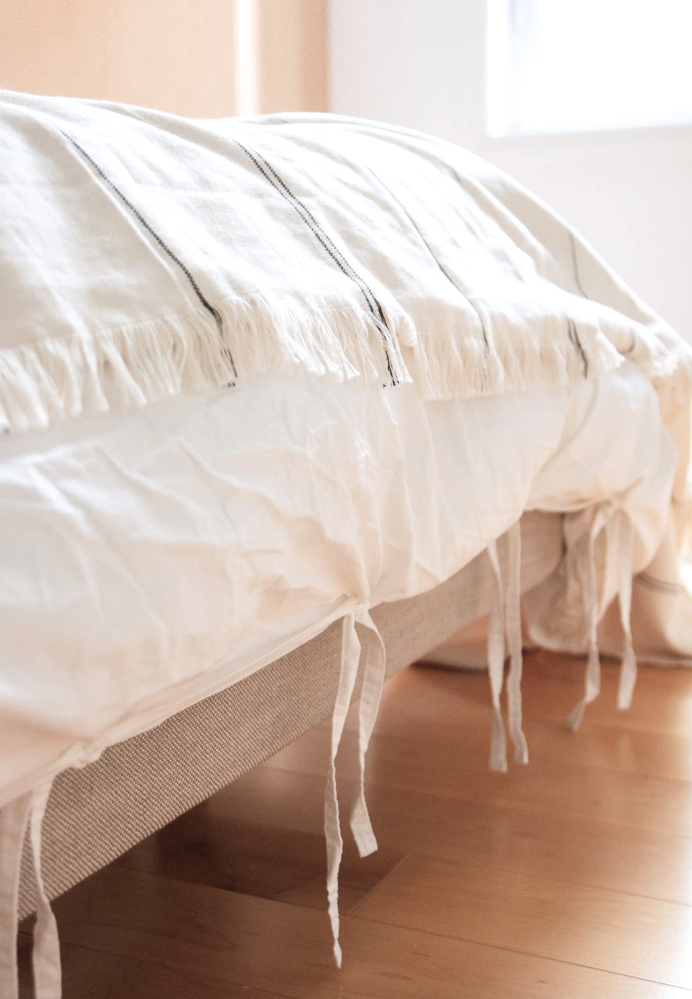 Tie Closure Duvet Cover - White