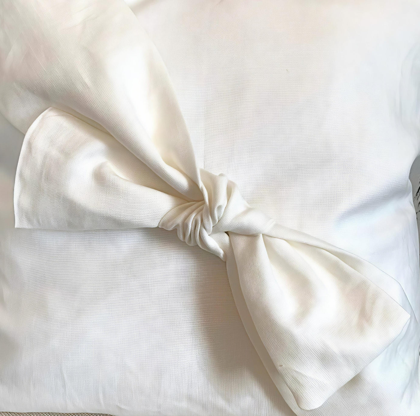 French Bow Pillow – 20x20 Off-White Linen-Cotton