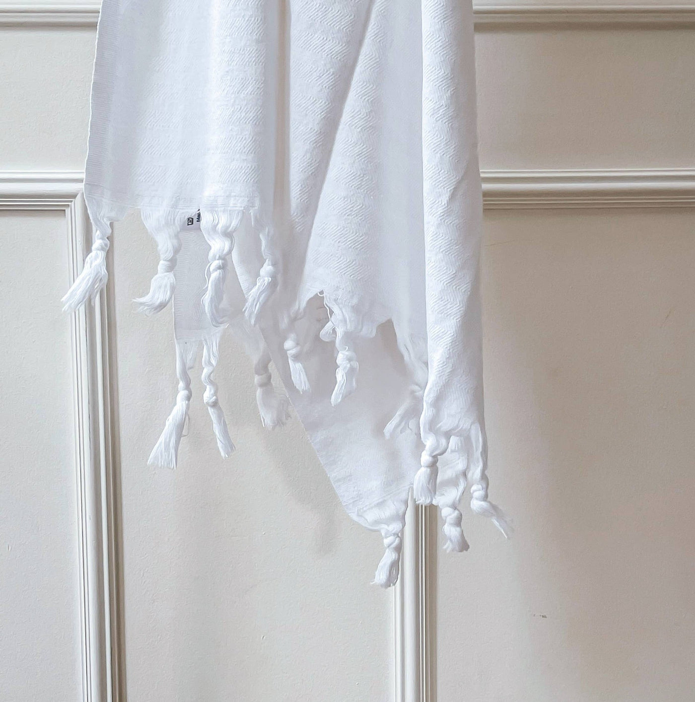 Timeless Turkish Hand Towel: in white color with knotted fringe. Made with the finest 100% cotton by talented artisans.  Highly absorbent, luxuriously soft and beautiful.