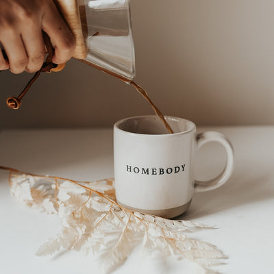 Stoneware Mug Homebody Coffee pour